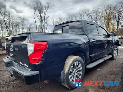 Trzecie zdjęcie samochodu z tyłu: 2017 NISSAN TITAN SL VIN:1N6AA1E57HN554028 - miniatura