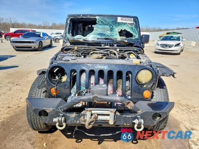 Piąte zdjęcie samochodu w środku: 2008 JEEP WRANGLER UNLIMITED X VIN:1J4GA39128L509987 - miniatura
