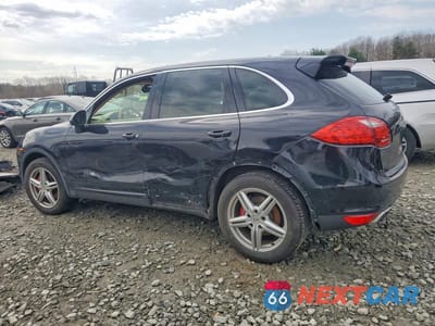 Drugie zdjęcie samochodu z przodu: 2013 PORSCHE CAYENNE VIN:WP1AA2A22DLA03496 - miniatura