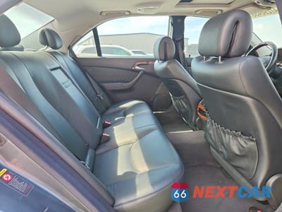 Zdjęcie 10 z 11 samochodu: 2006 MERCEDES-BENZ S 500 VIN:WDBNG75J76A477618 - miniatura