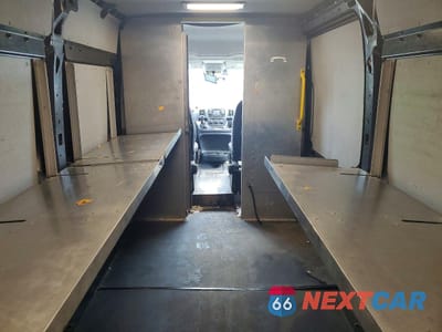 Zdjęcie 10 z 13 samochodu: 2020 RAM PROMASTER 3500 DELIVERY VAN VIN:3C6URVJG0LE139998 - miniatura