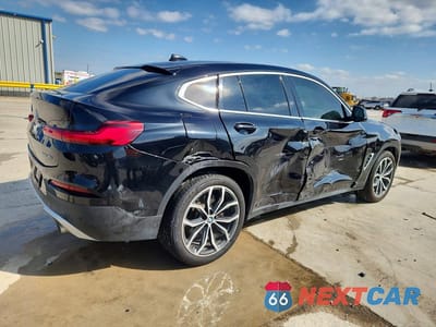 Trzecie zdjęcie samochodu z tyłu: 2021 BMW X4 XDRIVE30I VIN:5UX2V1C06M9G91372 - miniatura