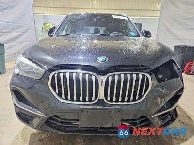 Piąte zdjęcie samochodu w środku: 2020 BMW X1 XDRIVE28I VIN:WBXJG9C07L3L57603 - miniatura