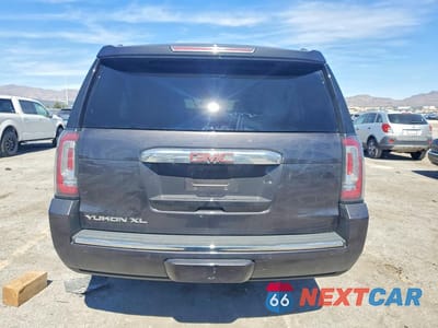 Zdjęcie 6 z 13 samochodu: 2017 GMC YUKON XL DENALI VIN:1GKS2HKJ6HR263080 - miniatura