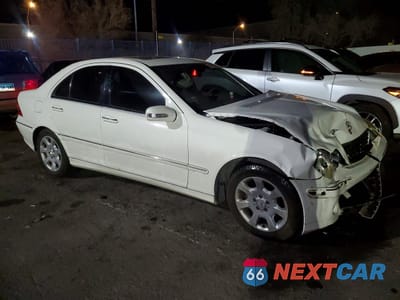 Czwarte zdjęcie samochodu z boku: 2006 MERCEDES-BENZ C 280 VIN:WDBRF54H06A900692 - miniatura