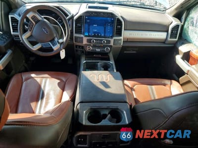 Zdjęcie 8 z 11 samochodu: 2022 FORD F450 SUPER DUTY VIN:1FT8W4DT1NEF54008 - miniatura
