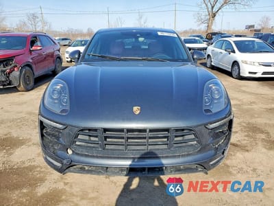 Piąte zdjęcie samochodu w środku: 2017 PORSCHE MACAN GTS VIN:WP1AG2A55HLB54704 - miniatura