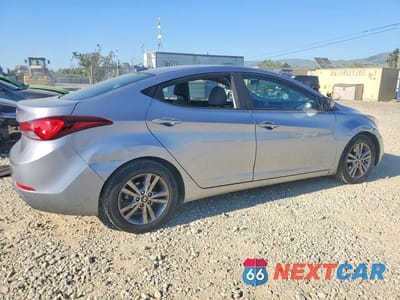 Trzecie zdjęcie samochodu z tyłu: 2016 HYUNDAI ELANTRA SE VIN:5NPDH4AE0GH749261 - miniatura