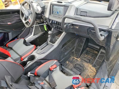Piąte zdjęcie samochodu w środku: 2023 POLARIS RZR UTILITY VEHICLE VIN:3NSRGL2K8PG330458 - miniatura