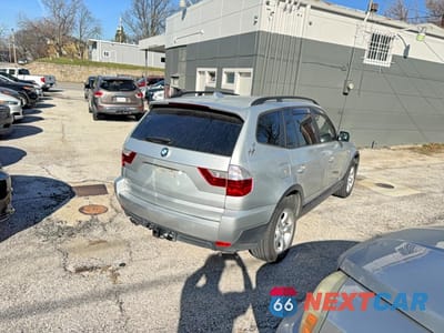 Czwarte zdjęcie samochodu z boku: 2007 BMW X3 3.0SI VIN:WBXPC93477WF25742 - miniatura