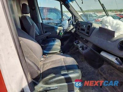 Zdjęcie 11 z 14 samochodu: 2021 MERCEDES BENZ SPRINTER 2500 DELIVERY VAN VIN:W1Y4EBHY9MT059878 - miniatura