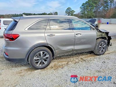 Trzecie zdjęcie samochodu z tyłu: 2019 KIA SORENTO EX V6 VIN:5XYPH4A56KG538207 - miniatura