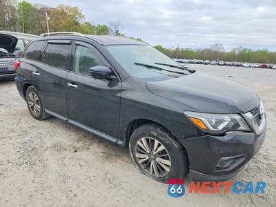 Czwarte zdjęcie samochodu z boku: 2019 NISSAN PATHFINDER SL VIN:5N1DR2MM9KC623484 - miniatura