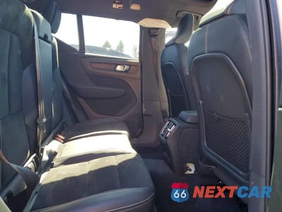 Zdjęcie 10 z 12 samochodu: 2022 VOLVO XC40 P8 RECHARGE PLUS VIN:YV4ED3UR4N2685911 - miniatura