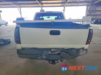 Zdjęcie 6 z 11 samochodu: 2003 GMC NEW SIERRA C1500 VIN:2GTEC19T631356624 - miniatura