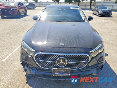 Piąte zdjęcie samochodu w środku: 2024 MERCEDES-BENZ E 350 4MATIC VIN:W1KLF4HB8RA007753 - miniatura