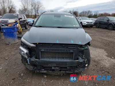 Piąte zdjęcie samochodu w środku: 2018 HYUNDAI KONA SEL VIN:KM8K6CAA6JU085674 - miniatura