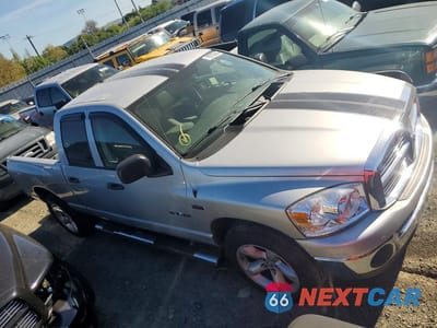 Czwarte zdjęcie samochodu z boku: 2008 DODGE RAM 1500 ST VIN:1D7HA18228J155821 - miniatura