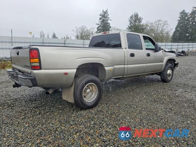 Czwarte zdjęcie samochodu z boku: 2002 CHEVROLET SILVERADO C3500 VIN:1GCJC33152F158089 - miniatura