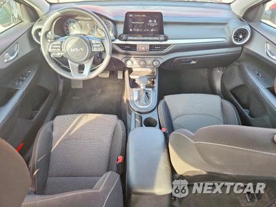 Zdjęcie 8 z 11 samochodu: 2023 KIA FORTE LXS VIN:3KPF24AD5PE623662 - miniatura