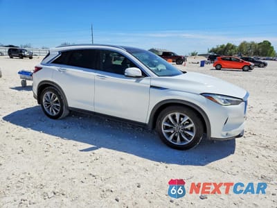 Czwarte zdjęcie samochodu z boku: 2020 INFINITI QX50 LUXE VIN:3PCAJ5M1XLF105541 - miniatura