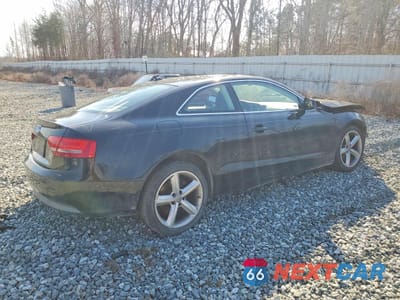 Trzecie zdjęcie samochodu z tyłu: 2010 AUDI A5 PREMIUM PLUS VIN:WAURFAFR4AA026904 - miniatura