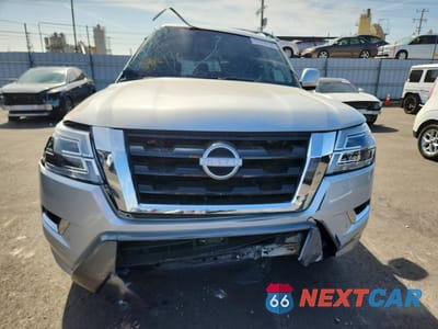 Piąte zdjęcie samochodu w środku: 2024 NISSAN ARMADA SV VIN:JN8AY2AC4R9196555 - miniatura