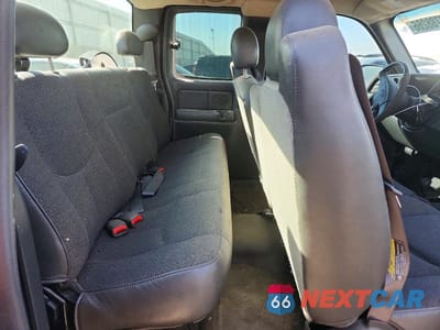 Zdjęcie 10 z 12 samochodu: 2003 CHEVROLET SILVERADO K1500 VIN:2GCEK19V031378834 - miniatura