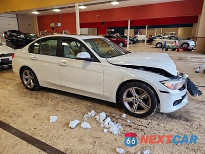 Czwarte zdjęcie samochodu z boku: 2014 BMW 328 I SULEV VIN:WBA3C1C5XEK113920 - miniatura
