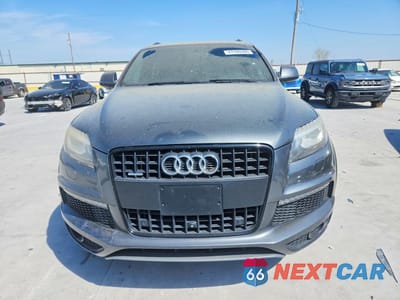 Piąte zdjęcie samochodu w środku: 2015 AUDI Q7 VIN:WA1DGAFE1FD019691 - miniatura