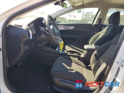 Zdjęcie 7 z 12 samochodu: 2024 KIA FORTE LXS VIN:3KPF24AD1RE812456 - miniatura
