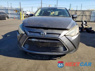 Piąte zdjęcie samochodu w środku: 2016 SCION IA BASE VIN:3MYDLBZV7GY136727 - miniatura