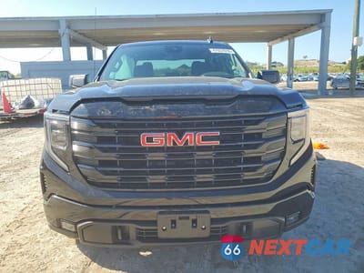 Piąte zdjęcie samochodu w środku: 2025 GMC SIERRA K1500 ELEVATION-L VIN:1GTPUJEK2SZ297547 - miniatura