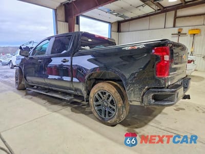 Drugie zdjęcie samochodu z przodu: 2025 CHEVROLET SILVERADO K1500 CUSTOM VIN:3GCPKBEK5SG115061 - miniatura