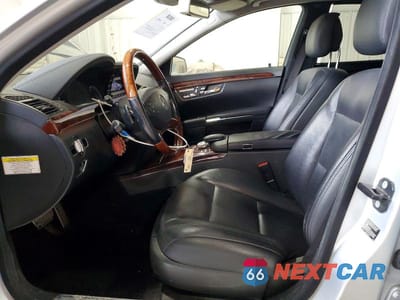 Zdjęcie 7 z 12 samochodu: 2010 MERCEDES-BENZ S 550 4MATIC VIN:WDDNG8GB1AA289754 - miniatura