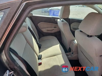 Zdjęcie 10 z 13 samochodu: 2015 FORD FIESTA SE VIN:3FADP4BJ0FM152401 - miniatura