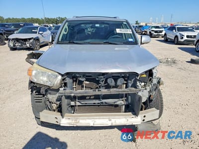 Piąte zdjęcie samochodu w środku: 2013 TOYOTA 4RUNNER SR5 VIN:JTEZU5JR9D5056514 - miniatura