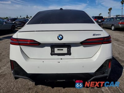Zdjęcie 6 z 12 samochodu: 2024 BMW 530 I VIN:WBA43FJ07RCS27365 - miniatura