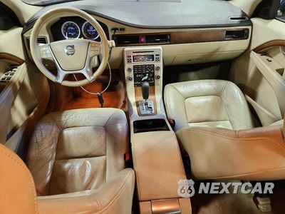 Zdjęcie 8 z 11 samochodu: 2010 VOLVO S80 3.2 VIN:YV1982AS9A1125810 - miniatura