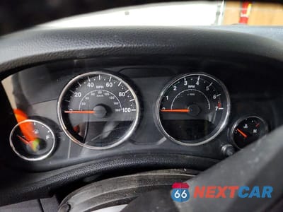 Zdjęcie 9 z 12 samochodu: 2014 JEEP WRANGLER SAHARA VIN:1C4AJWBG0EL219898 - miniatura