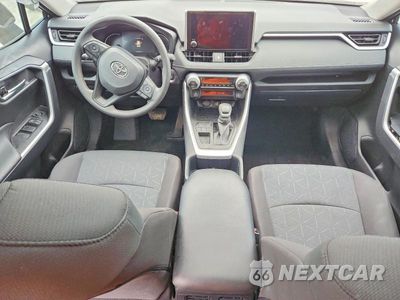 Zdjęcie 8 z 13 samochodu: 2025 TOYOTA RAV4 XLE VIN:2T3W1RFV6SW414980 - miniatura