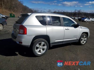 Trzecie zdjęcie samochodu z tyłu: 2012 JEEP COMPASS LATITUDE VIN:1C4NJDEB5CD548321 - miniatura