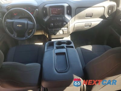 Zdjęcie 8 z 11 samochodu: 2021 CHEVROLET SILVERADO C1500 CUSTOM VIN:3GCPWBEKXMG333939 - miniatura