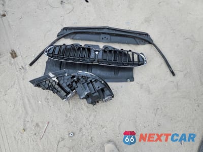 Zdjęcie 12 z 13 samochodu: 2019 BMW 330I VIN:WBA5R1C53KAK07520 - miniatura