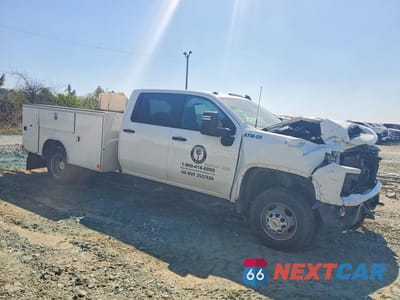 Czwarte zdjęcie samochodu z boku: 2024 CHEVROLET SILVERADO K3500 VIN:1GB4YSEY9RF222412 - miniatura