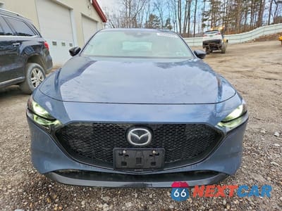 Piąte zdjęcie samochodu w środku: 2022 MAZDA 3 VIN:JM1BPBJY2N1501946 - miniatura