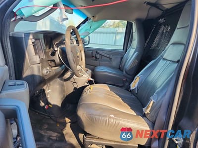 Zdjęcie 7 z 12 samochodu: 2017 CHEVROLET EXPRESS G3500 LS VIN:1GAZGNFF2H1235347 - miniatura