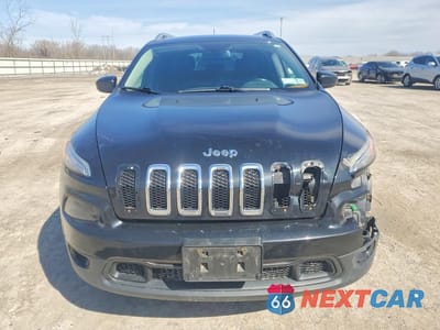 Piąte zdjęcie samochodu w środku: 2015 JEEP CHEROKEE LATITUDE VIN:1C4PJMCB5FW755702 - miniatura