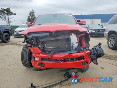 Piąte zdjęcie samochodu w środku: 2020 RAM 1500 BIG HORN VIN:1C6RRFFG2LN315515 - miniatura