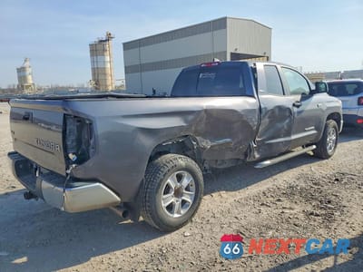 Trzecie zdjęcie samochodu z tyłu: 2021 TOYOTA TUNDRA SR5 VIN:5TFCY5F15MX027517 - miniatura